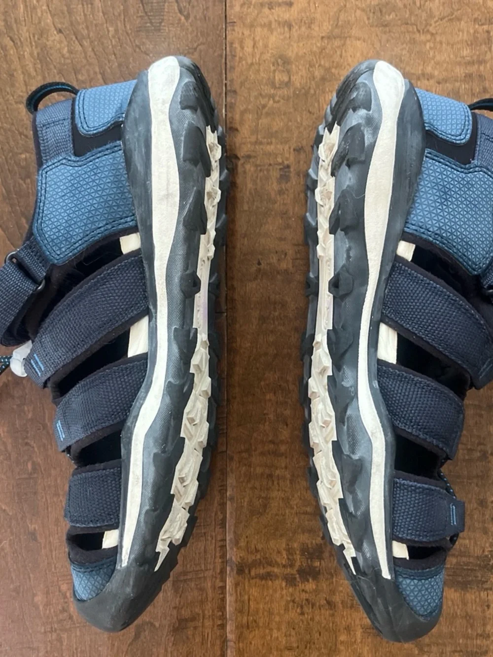KEEN Newport Neo H2 navy blue hiking sandals Sz. 5
